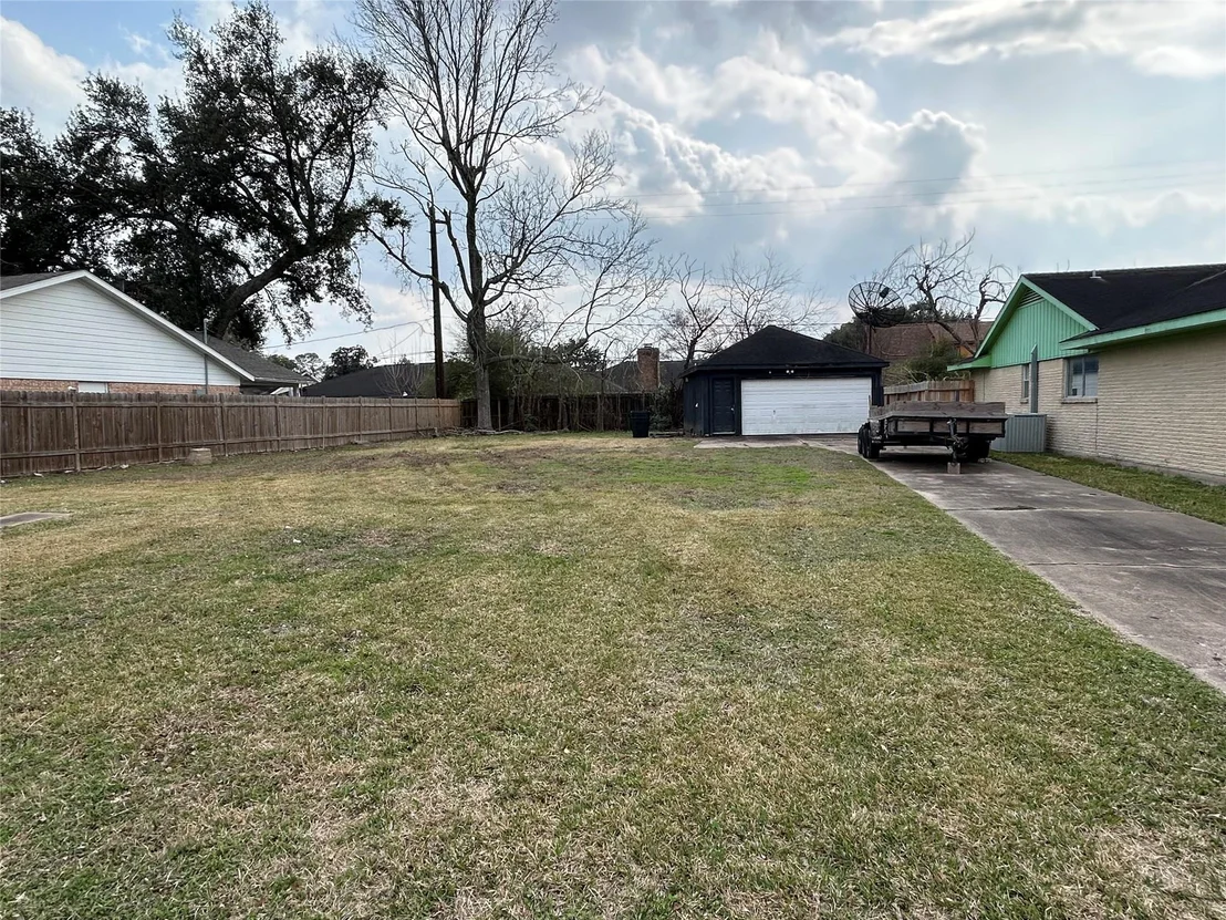 Photo of 8218 Gulf Spring Lane