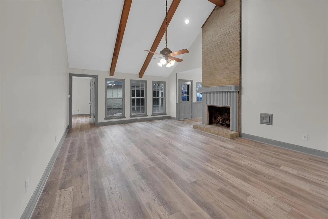 Photo of 7522 Live Oak Drive