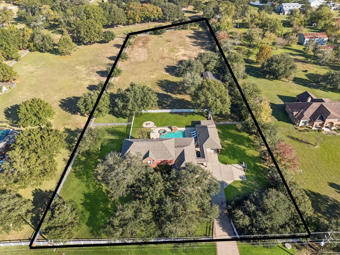 Photo of 1140 Bartlett Road