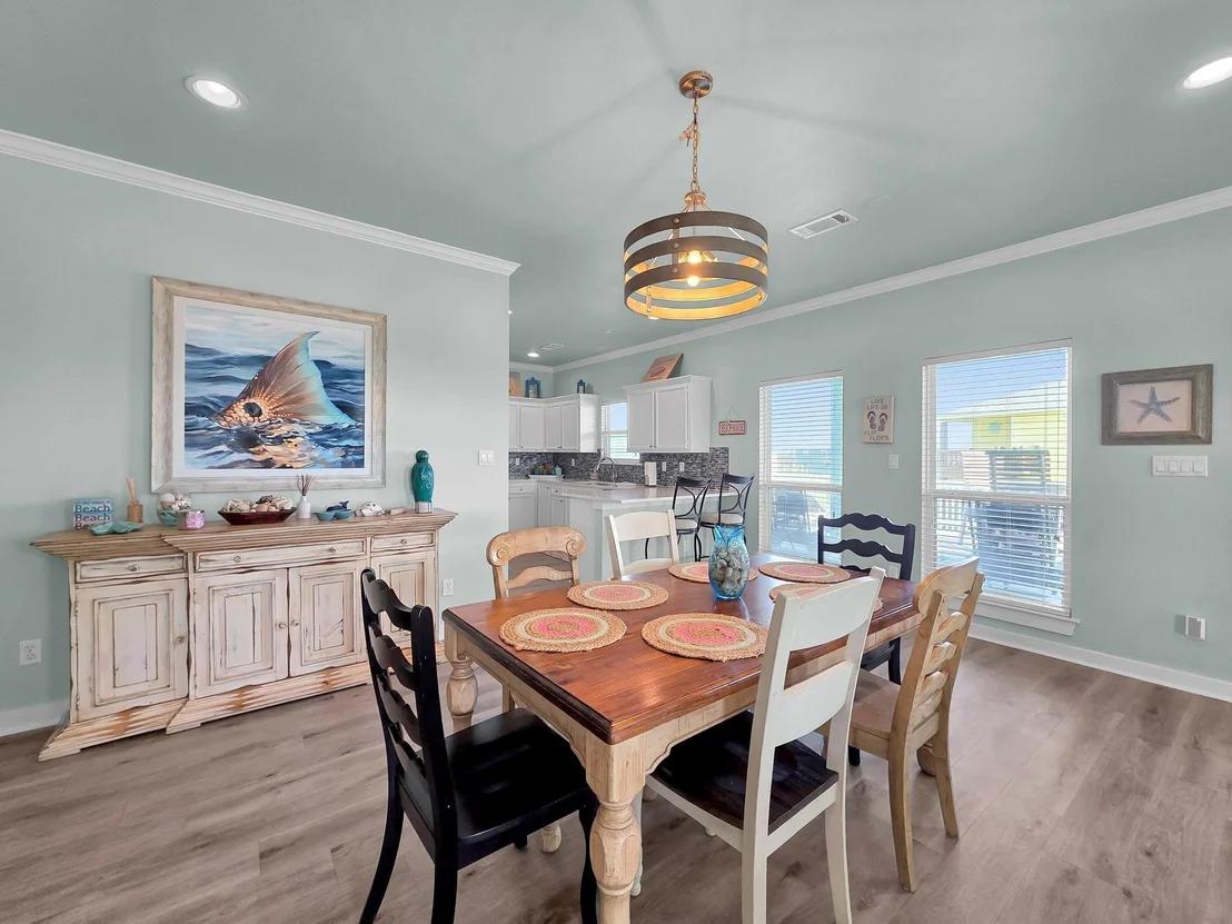 Photo of 962 Surfside Drive