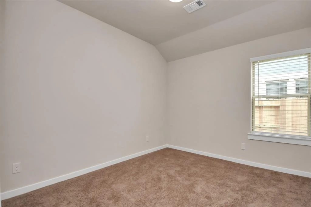 Photo of 402 Kendall Crest