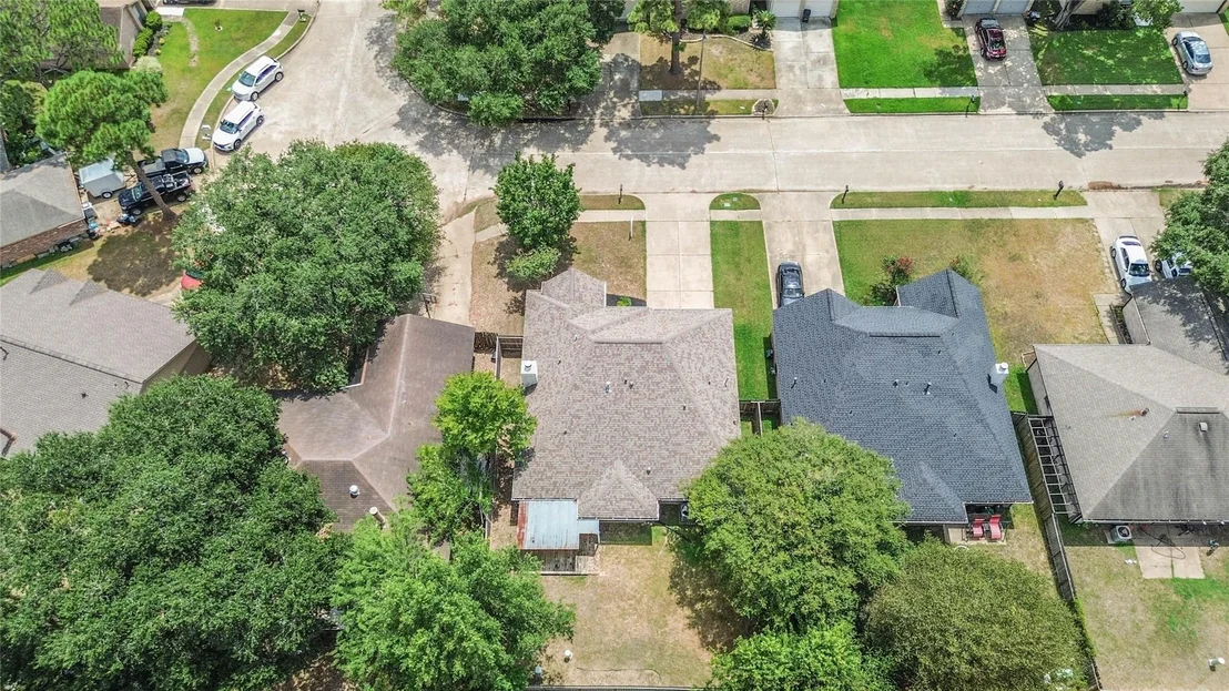 Photo of 22010 Kenlake Drive