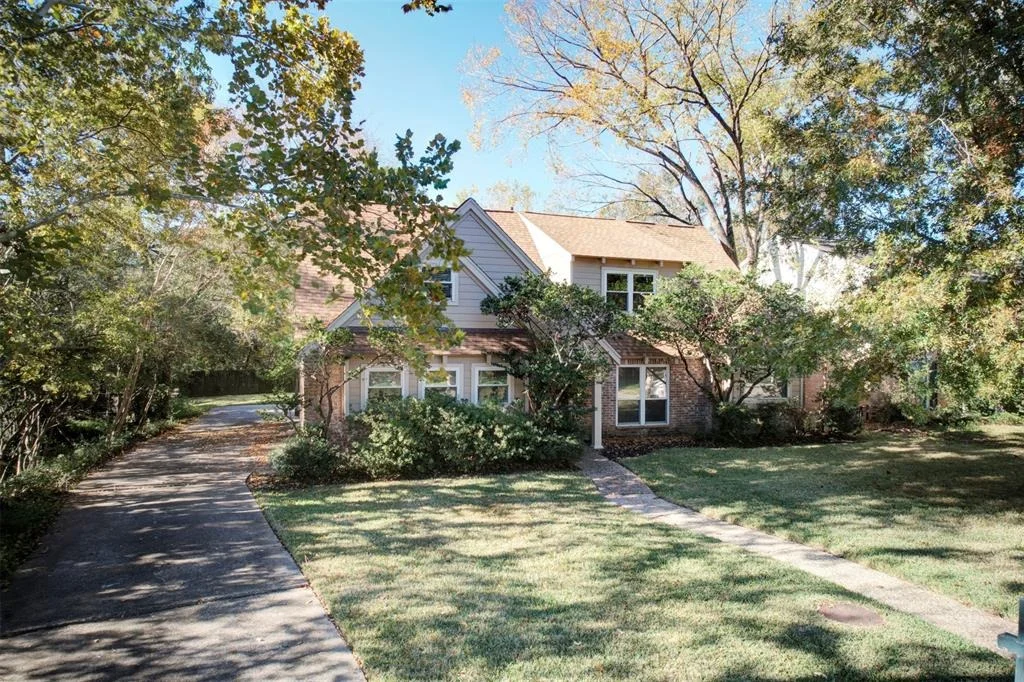 Photo of 17611 Loring Lane