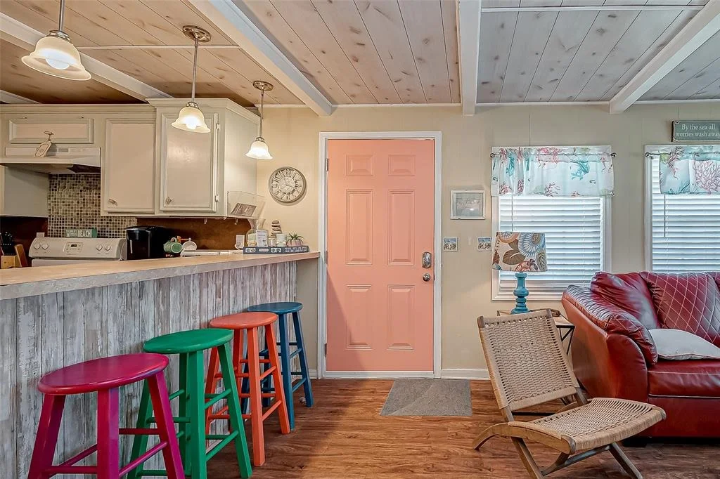 Photo of 1115 White Cap Drive