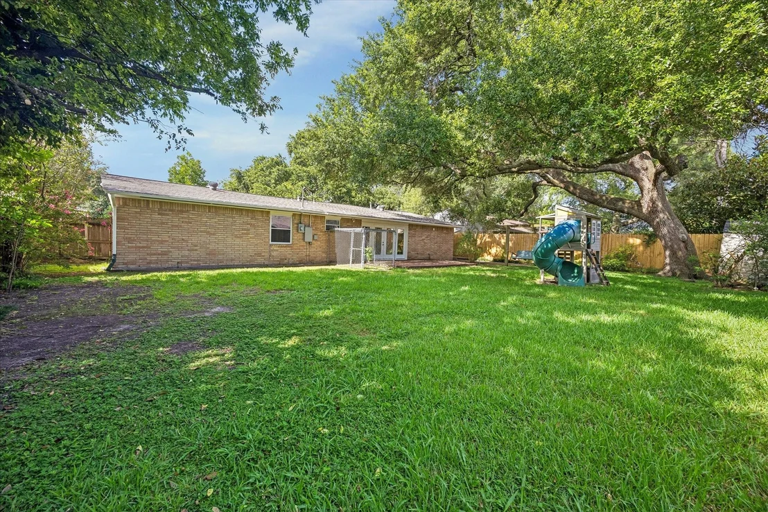 Photo of 9618 Highmeadow Drive