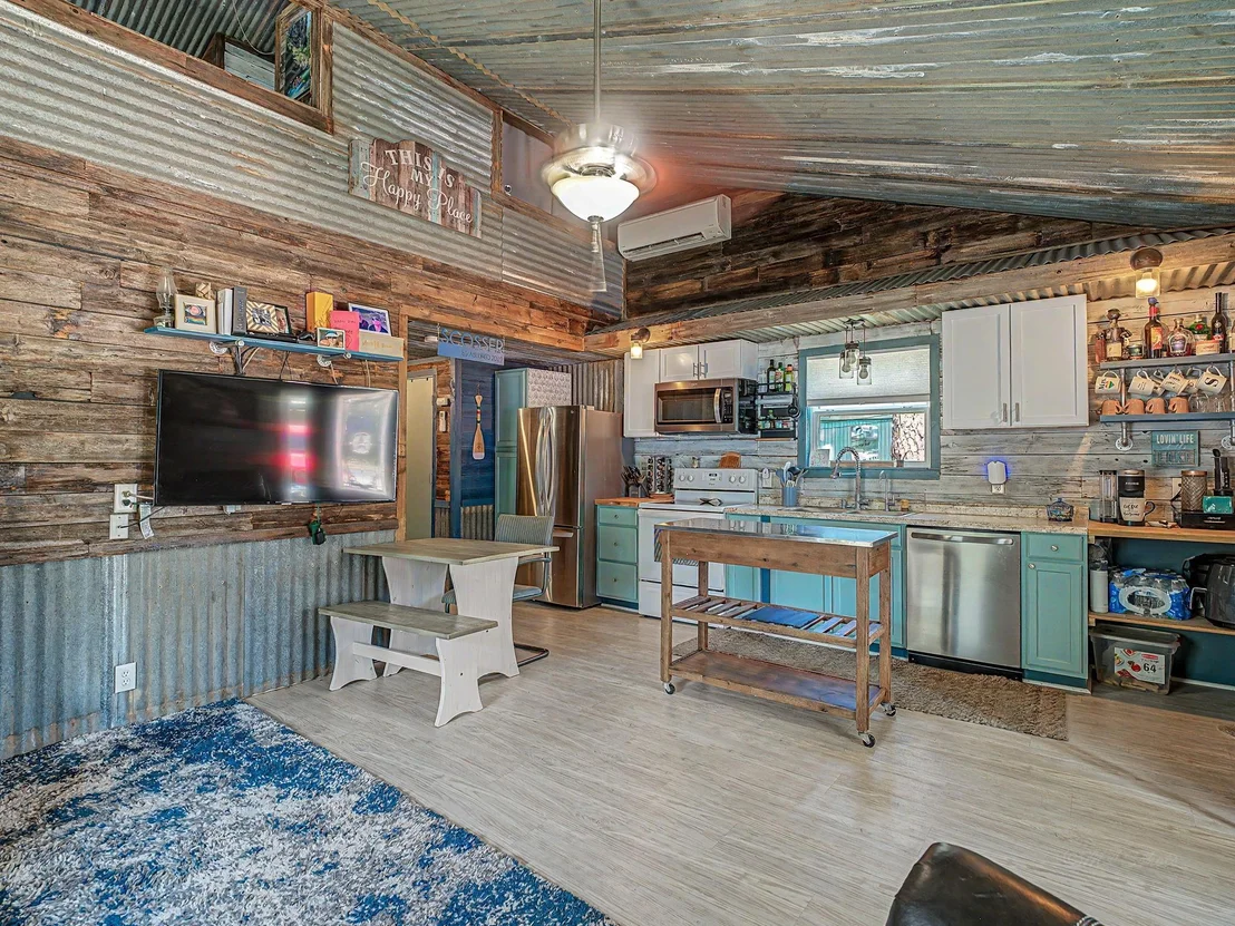 Photo of 411 Plum Tree