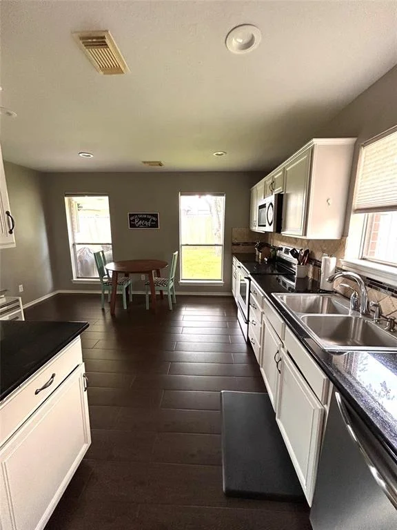 Photo of 4905 Archway Drive