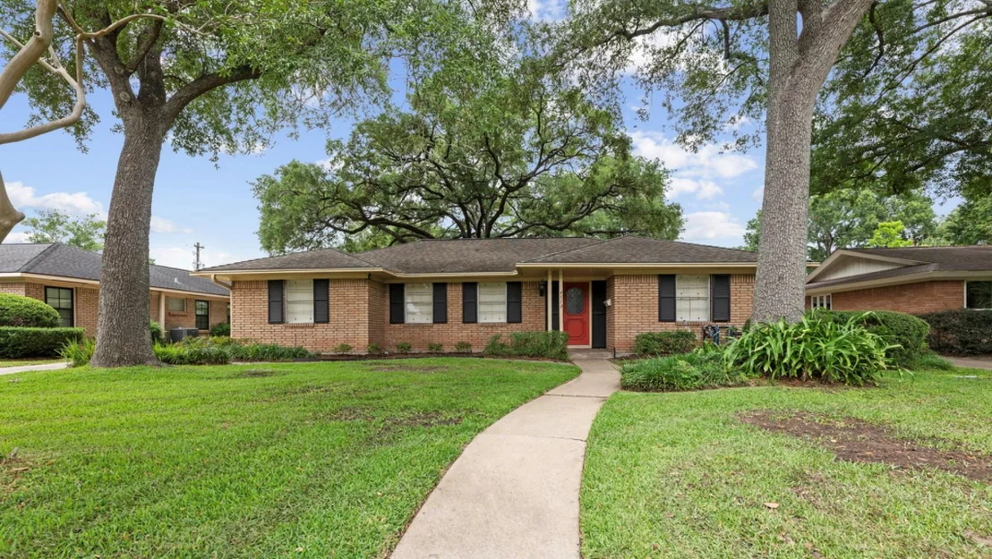 Photo of 4510 Creekbend Drive