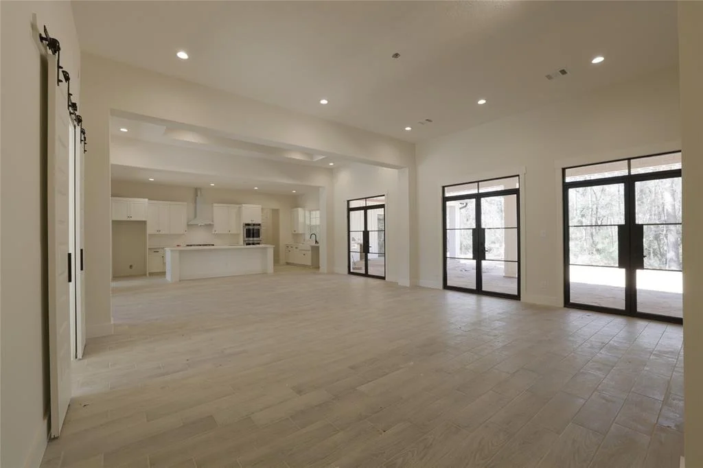 Photo of 9477 Leeward Cove