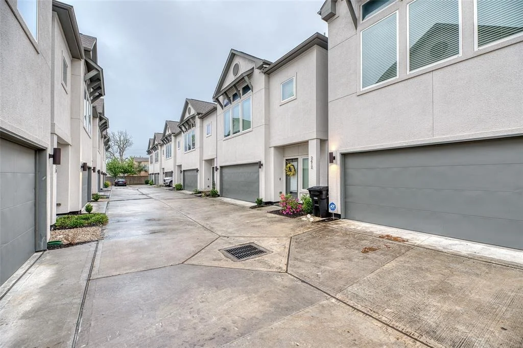 Photo of 2414 Cochran Street