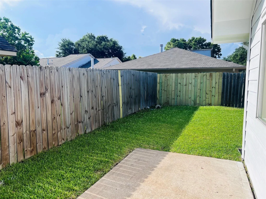 Photo of 15330 Riverside Grove Drive