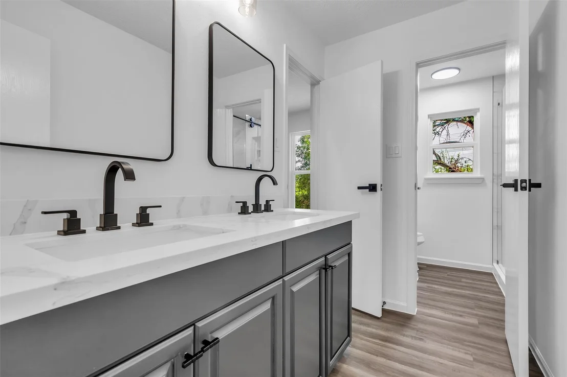 Photo of 16122 Pipers View Drive