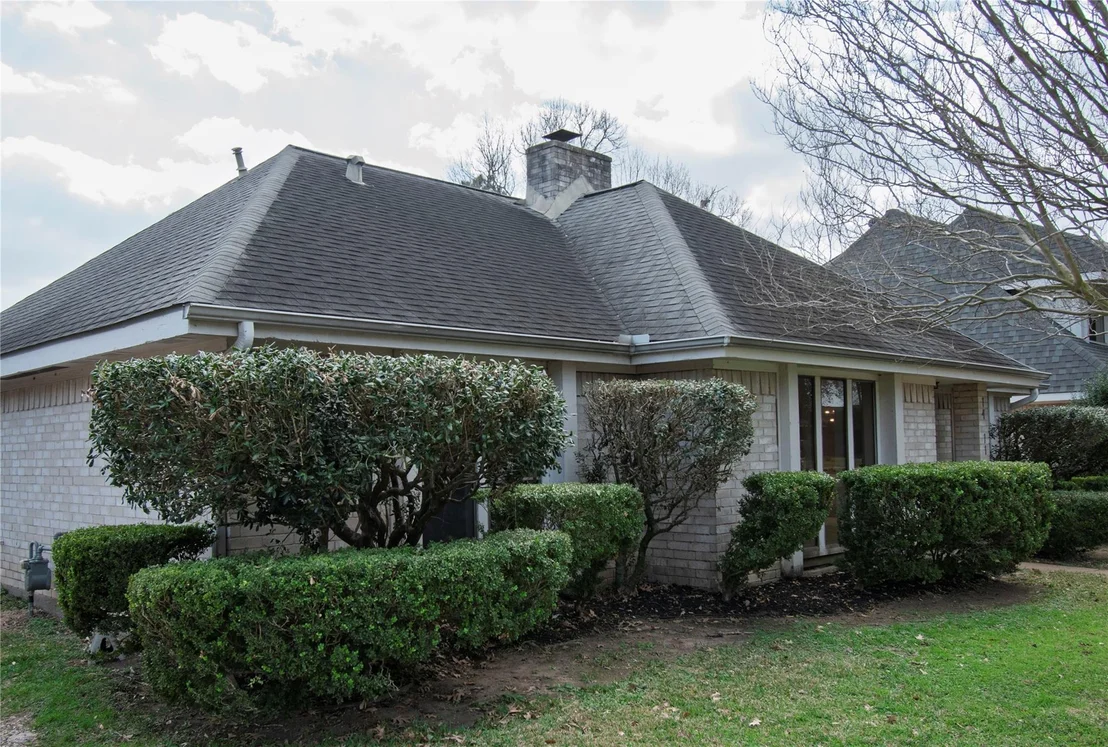 Photo of 14811 Delbarton Drive