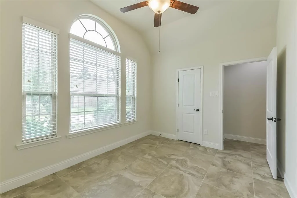Photo of 15 Waterfall Way