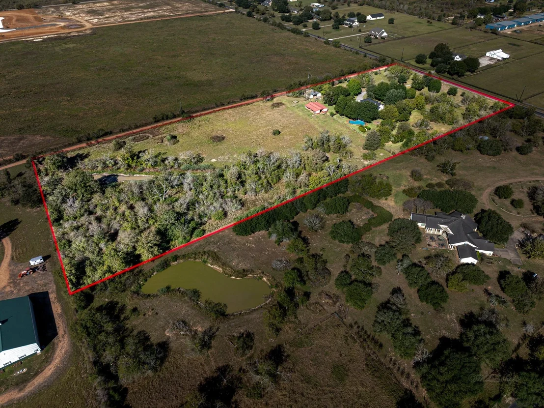 Photo of 32601 Rogers Road