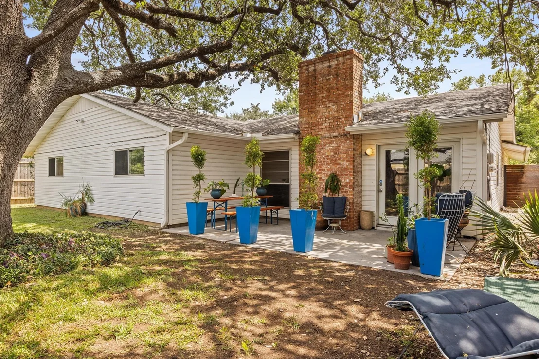 Photo of 3304 Whitepine Drive