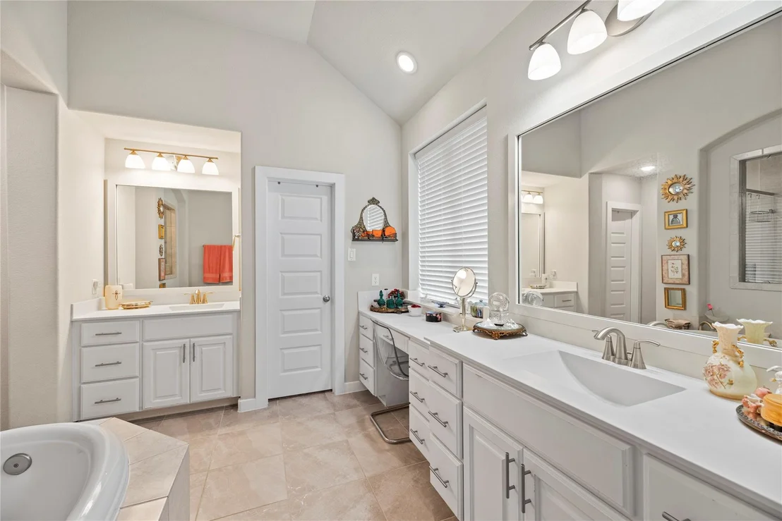 Photo of 6906 Thomas Trail
