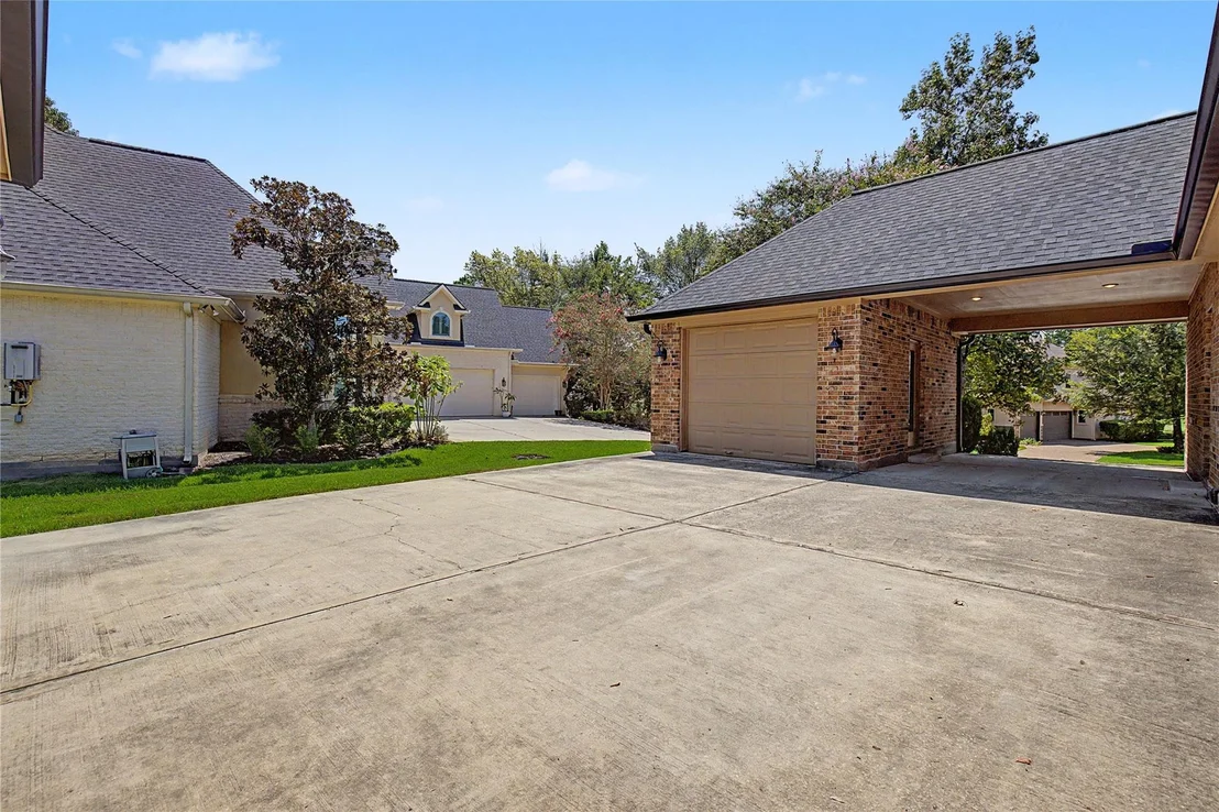 Photo of 279 W Pines Drive