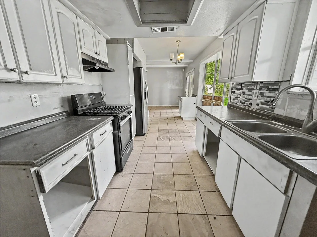Photo of 5003 Live Oak Drive