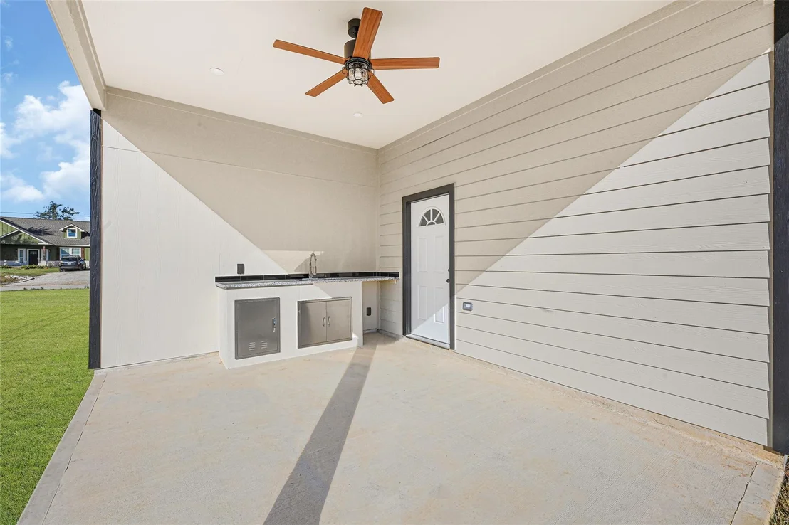 Photo of 1128 Peter Pine Street