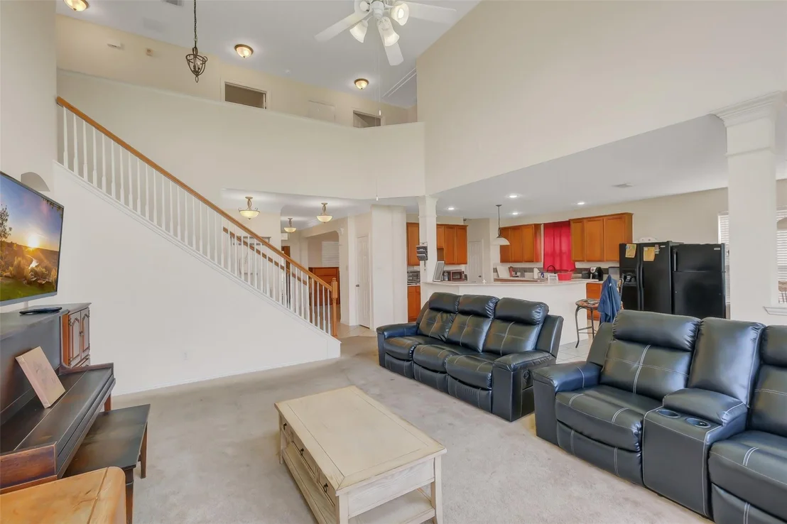 Photo of 8915 High Ridge Lane