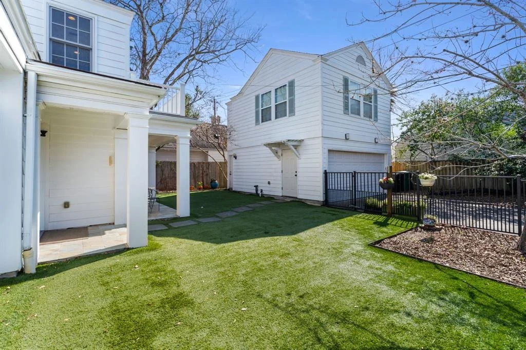 Photo of 2247 Dryden Road