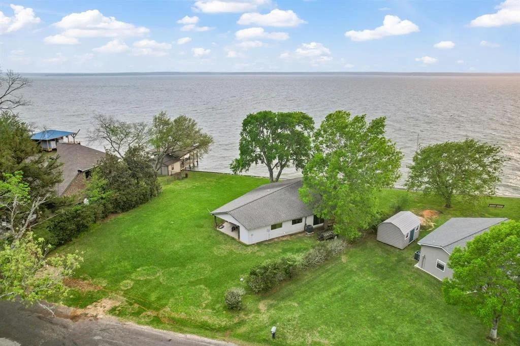 Photo of 561 Mallard Point