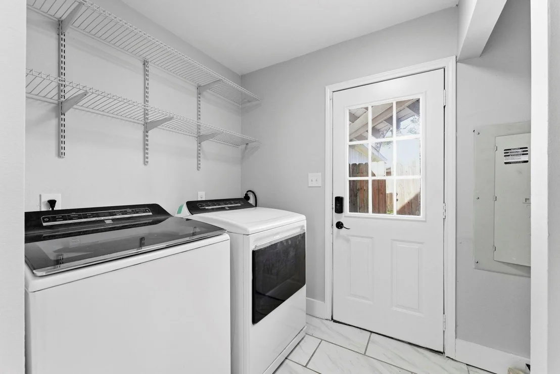 Photo of 206 W North Hill Drive