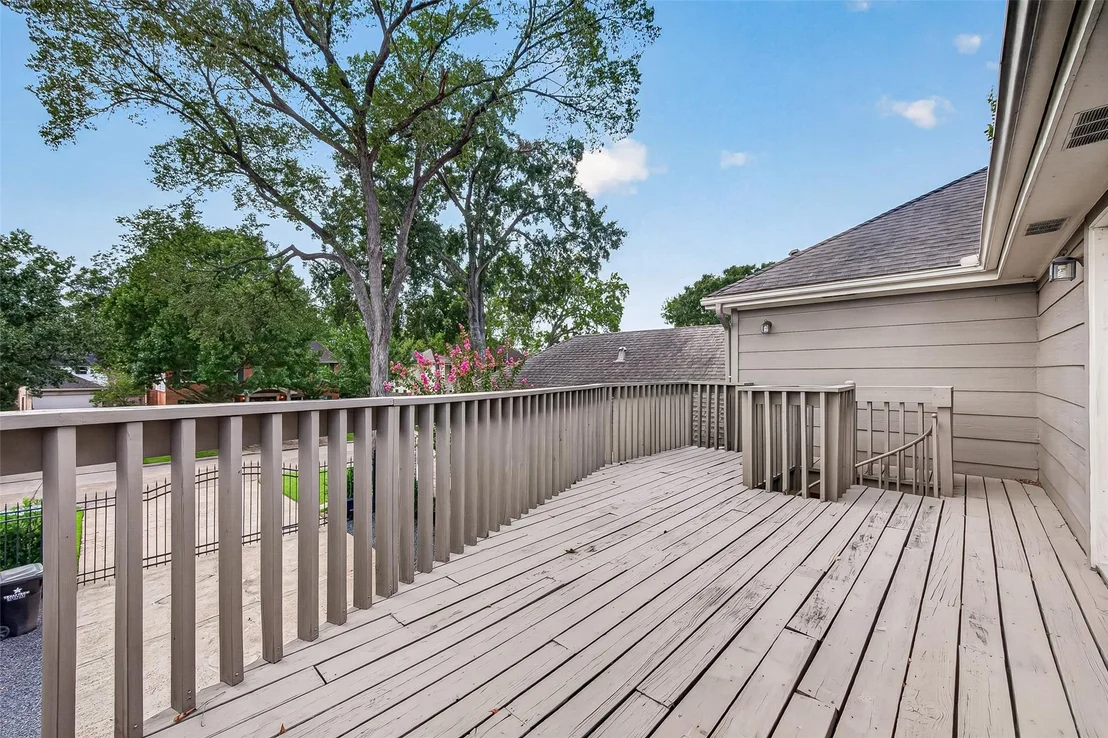 Photo of 1122 Daria Drive