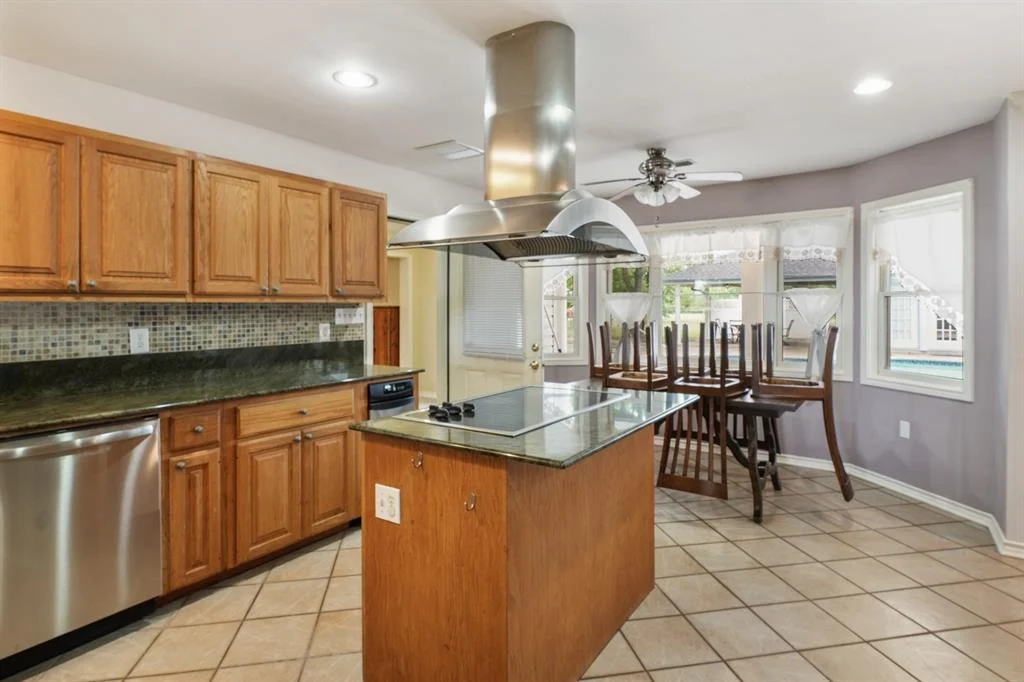 Photo of 6625 E Post Road