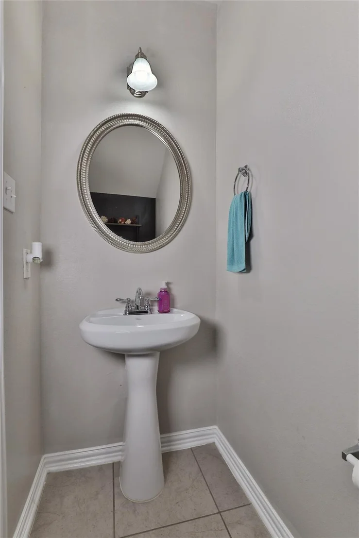 Photo of 107 Forest Bend Court