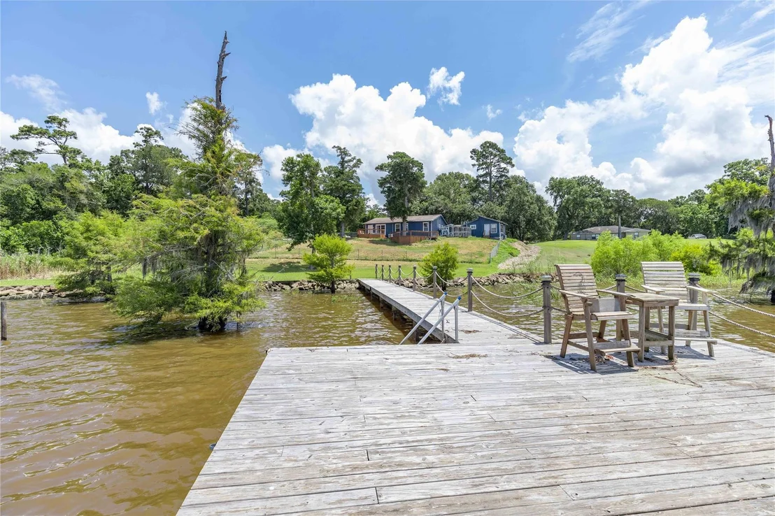 Photo of 3843 Simon Road