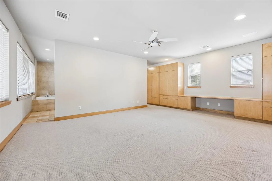 Photo of 4232 Law Street