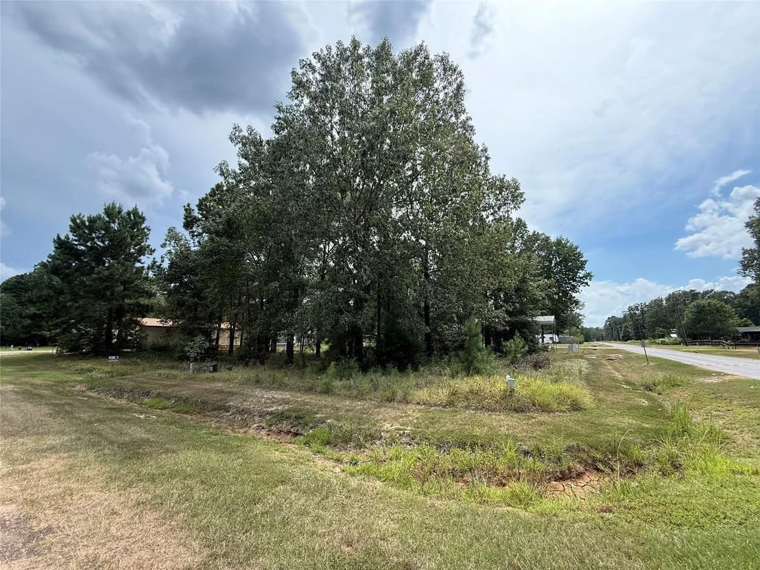 Photo of 10 Leaning Oak Drive