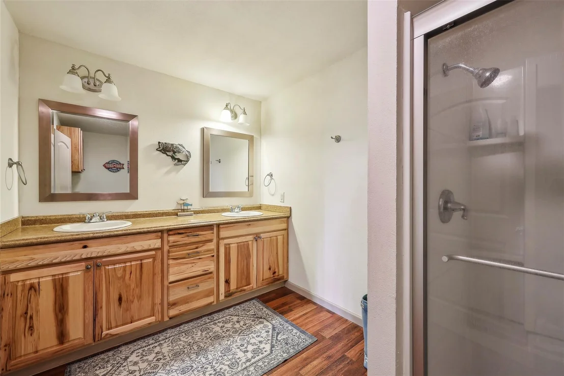 Photo of 225 Mcgregor Drive