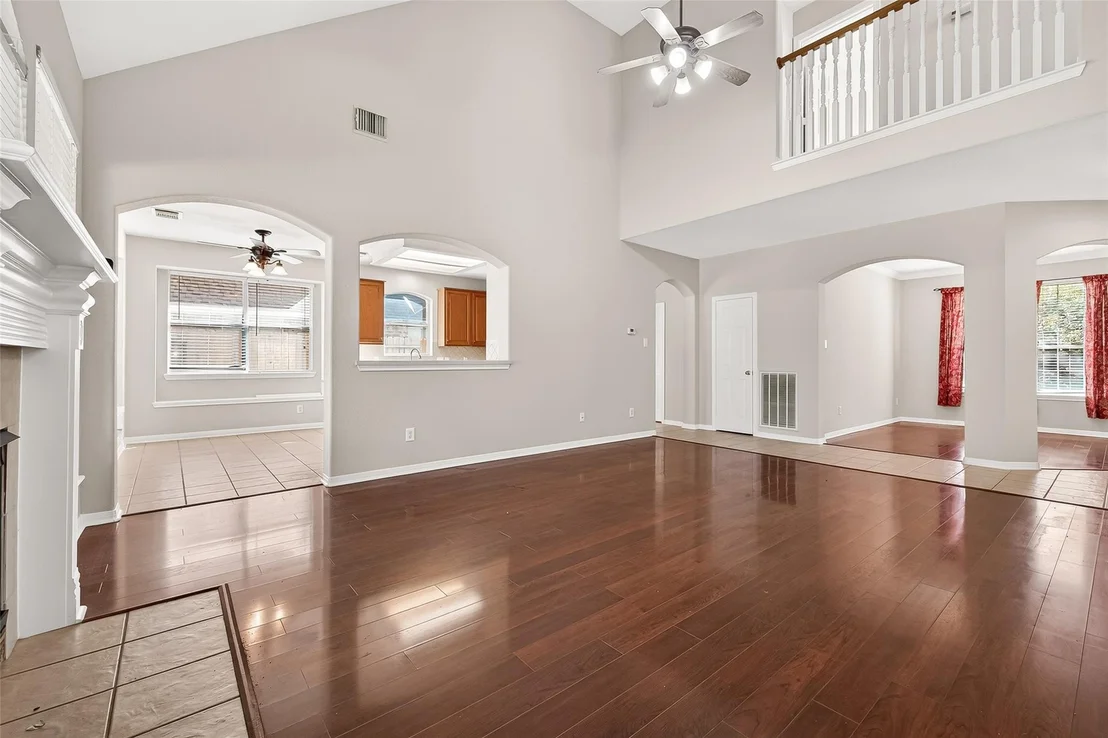 Photo of 15706 Clear Pointe Drive