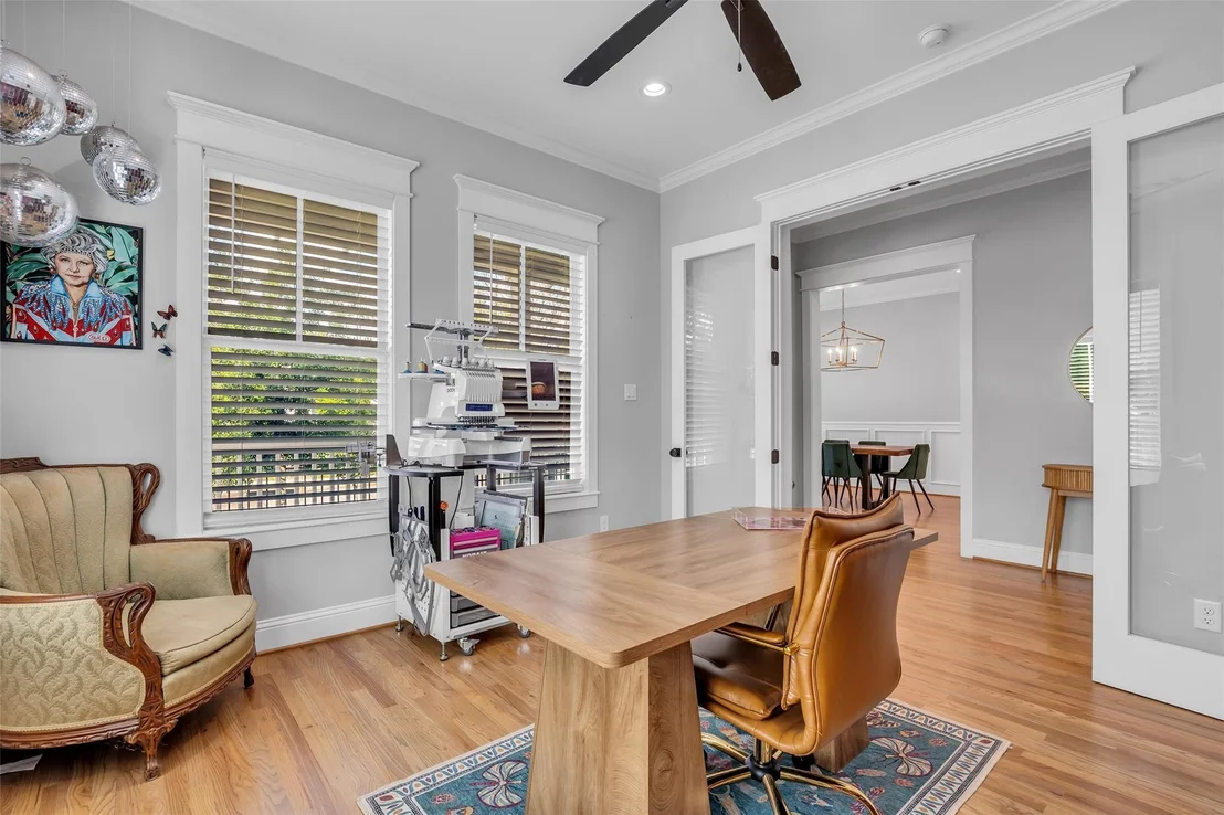 Photo of 800 Walton Street