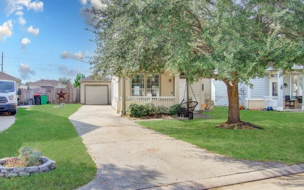 Photo of 6131 Scotchwood Drive