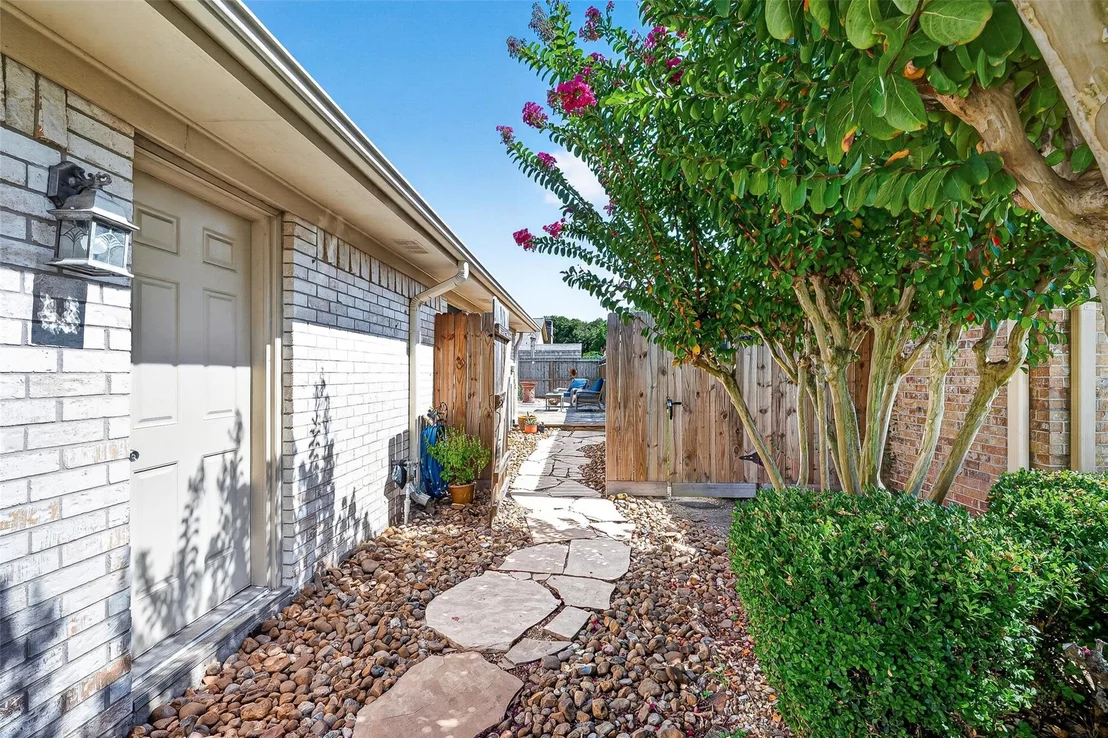Photo of 4810 Pocahontas Drive
