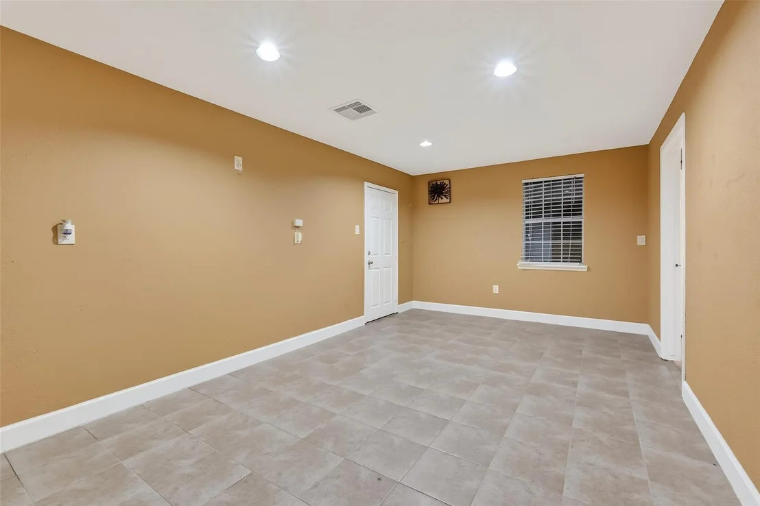 Photo of 1011 Chateau Woods Parkway Drive