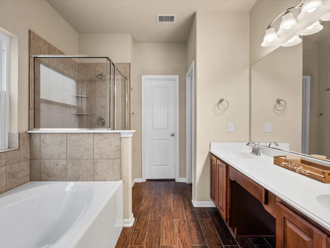 Photo of 1726 Park Oak Drive