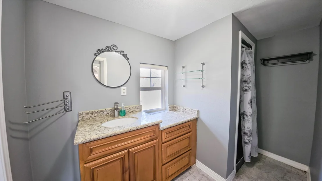 Photo of 676 County Road 426