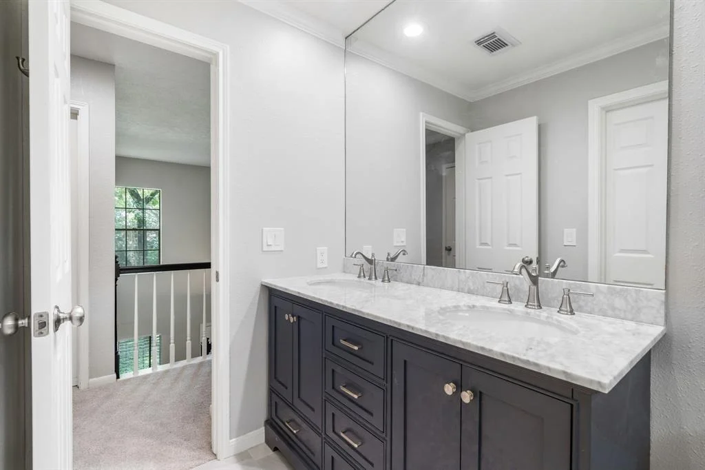 Photo of 54 Rockridge Drive