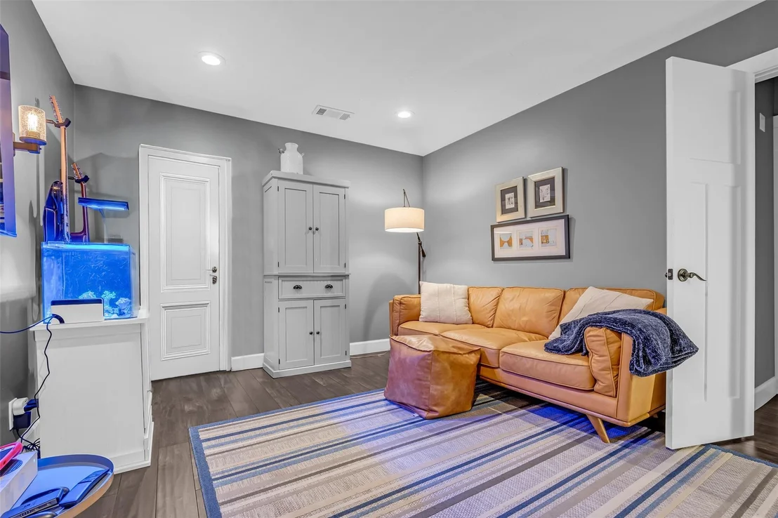 Photo of 11 Barnstable Place