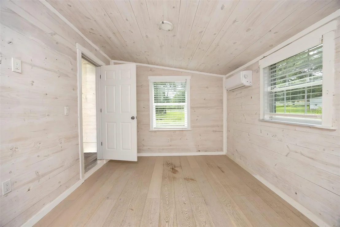 Photo of 2283 Tigerpoint Road