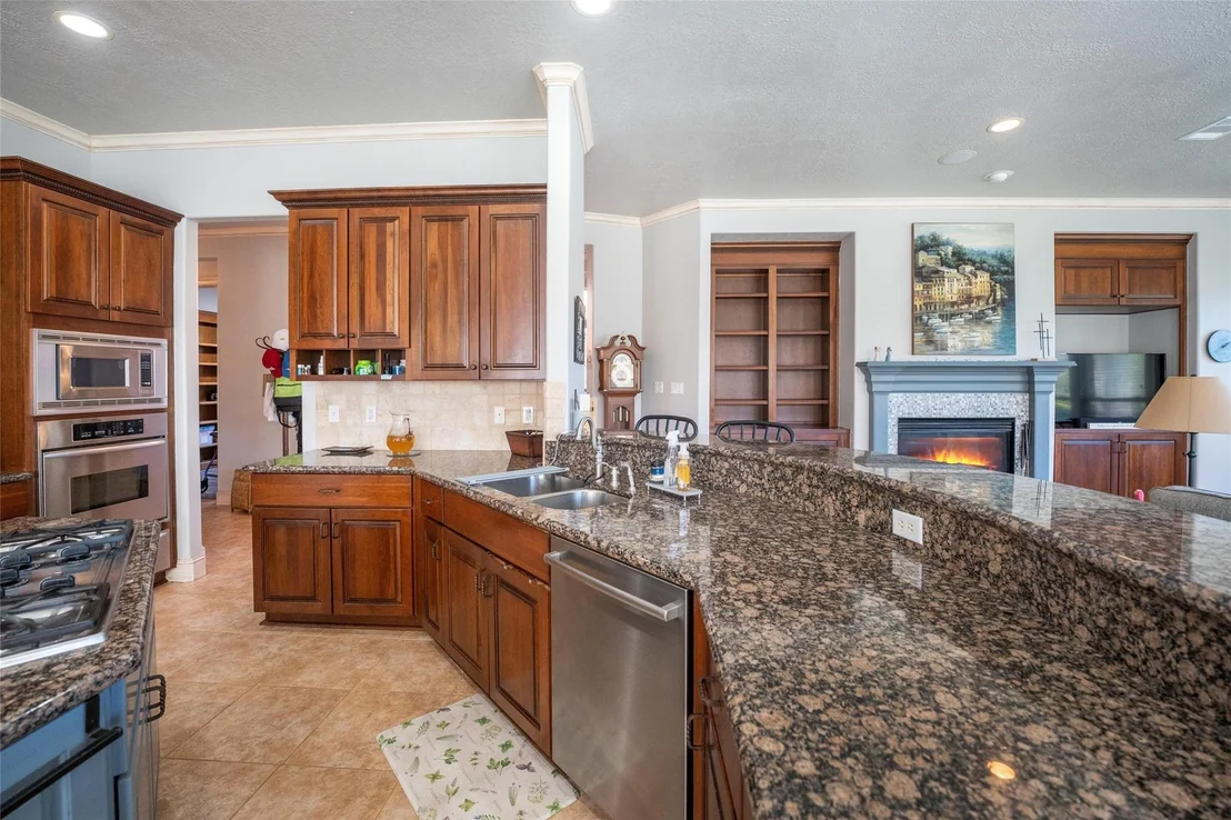 Photo of 115 Lake Sterling Gate Drive