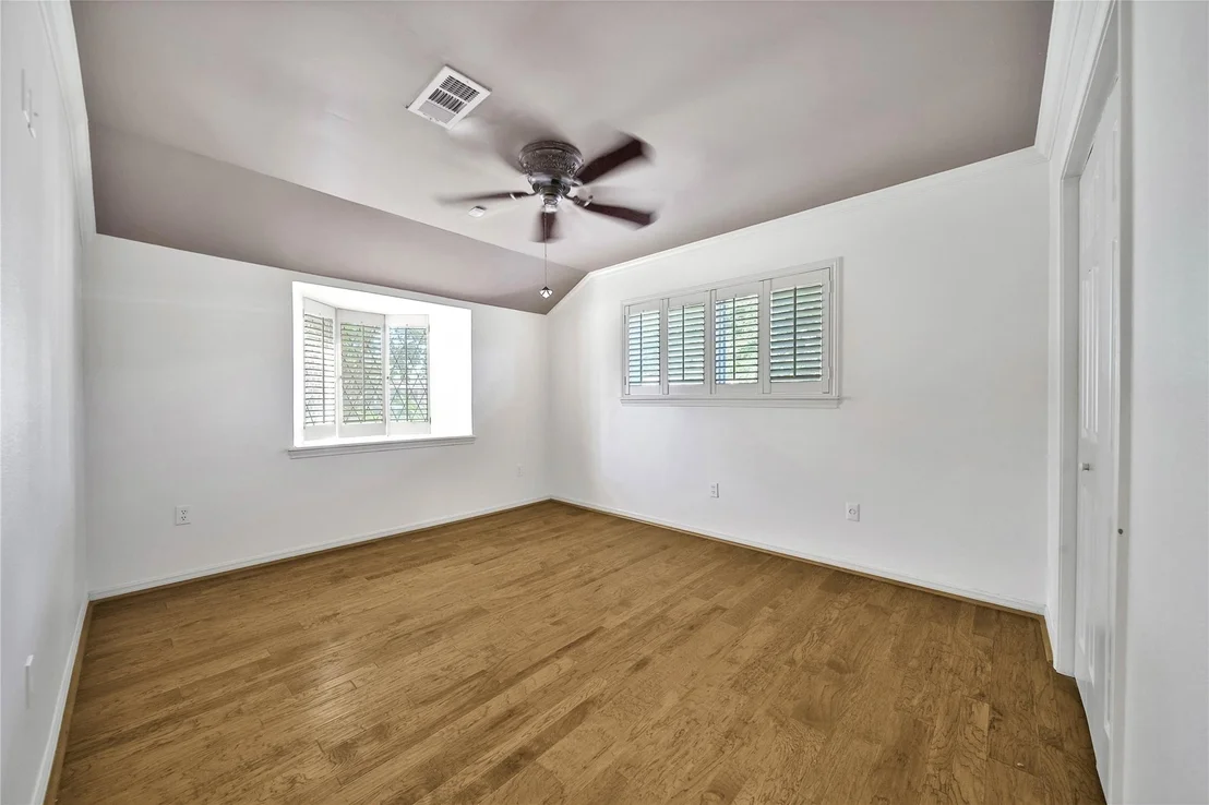 Photo of 1147 Thornton Road
