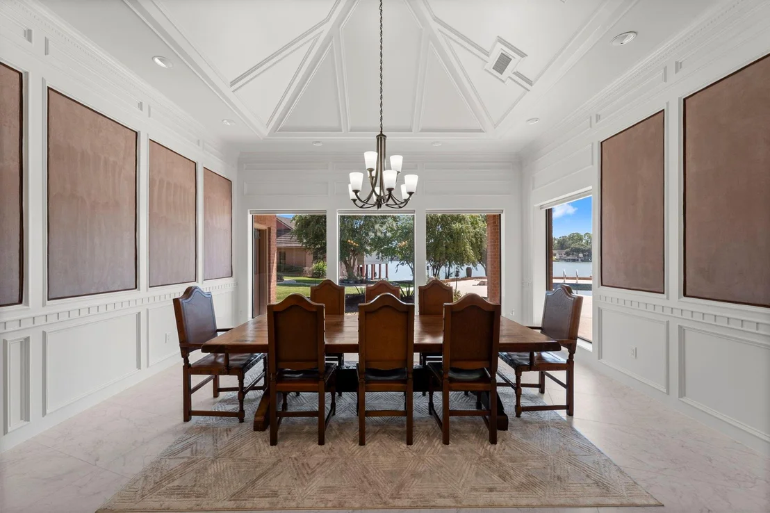 Photo of 40 La Jolla Circle