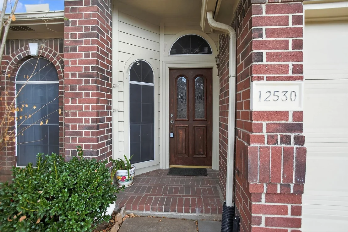 Photo of 12530 Meadowglen Drive