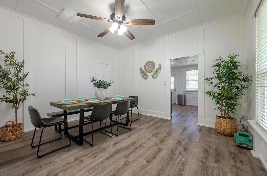 Photo of 102 4th Street
